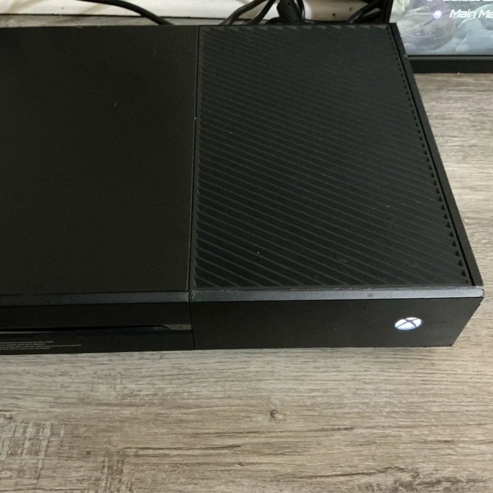 Acer Gaming Console with White and Green Controller